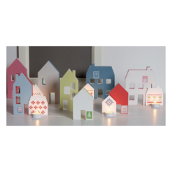Blanco houten huisjes om te personaliseren