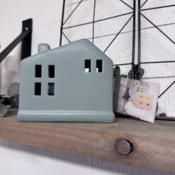 Decoratief huisje met led verlichting groen